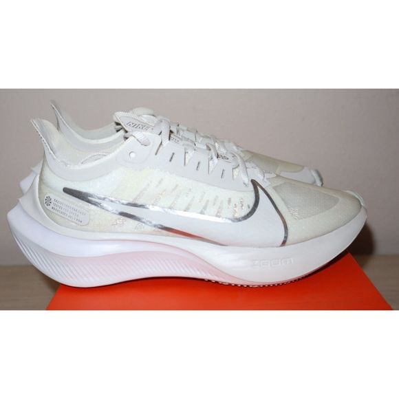Nike BQ3203 001 Women's Sz 6 Platinum Tint/Metallic Zoom Gravity Running Shoes - Picture 6 of 8